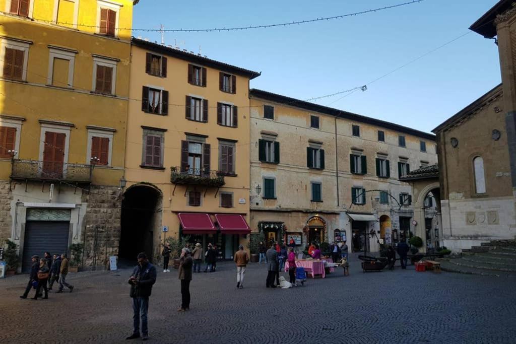 ...All'Archetto Di Sant'Andrea......Pieno Centro ออร์เวียโต ภายนอก รูปภาพ